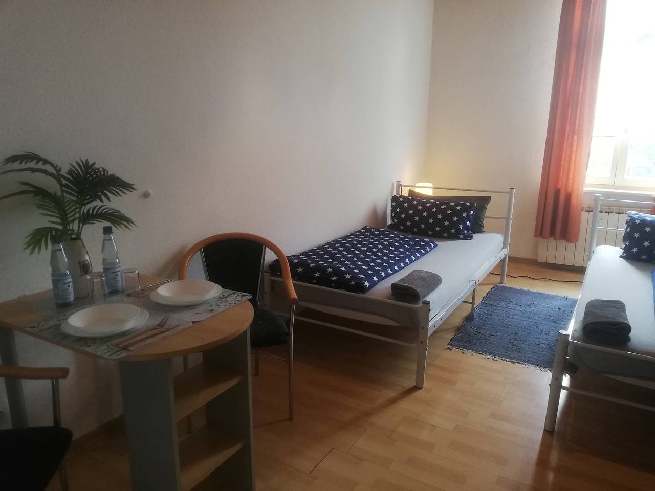 Appartement entier, Appartement White – « Haus Lindheim » avec Wi-Fi, charme historique et service personnalisé in Altenstadt, Vettéravie