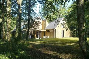 Location de vacances pour 6 personnes, avec jardin, animaux acceptés à Orist