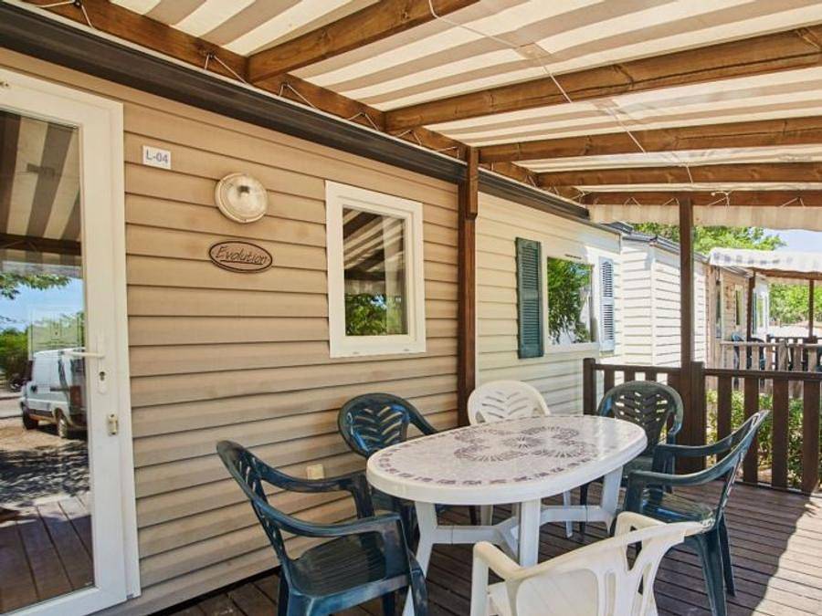 Camping Alannia Costa Dorada - Mobilheim 4 personen - Olea Cottage A1 in Platja de l'Almadrava, Vandellòs i l'Hospitalet de l'Infant