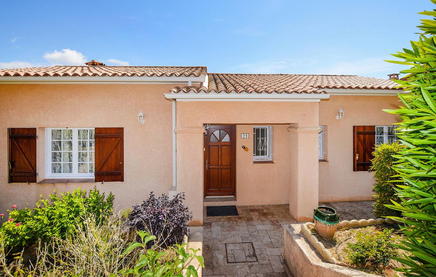 Appartement avec vue sur la mer, climatisation et parking in Appietto, Golfe de Sagone