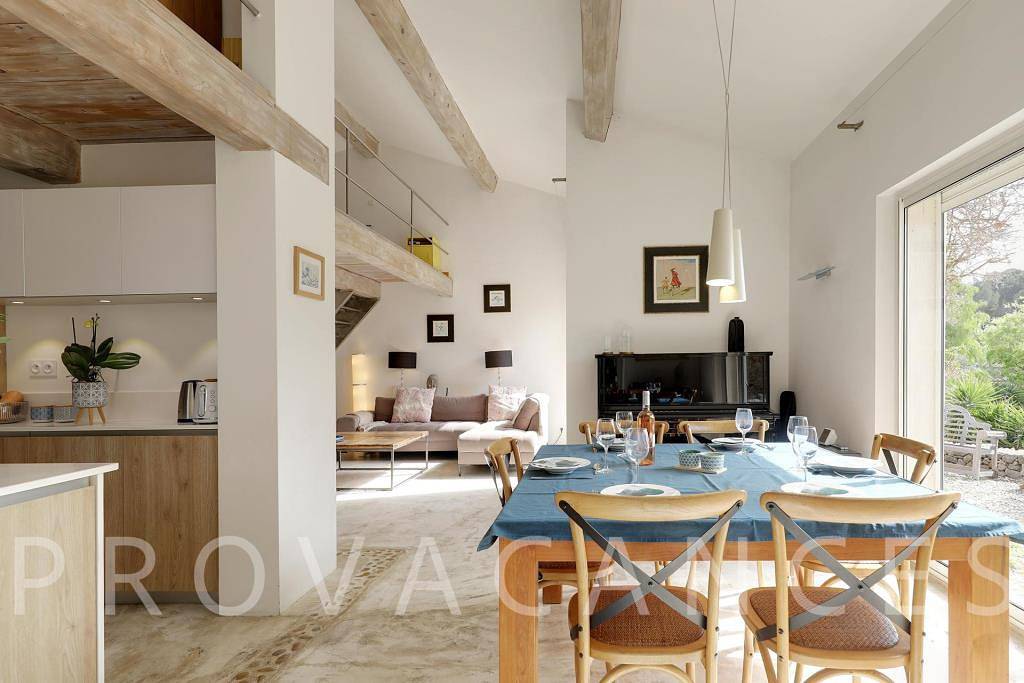 Ferienhaus mit großem Garten und Pool in Ollioules in Ollioules, Toulon Region