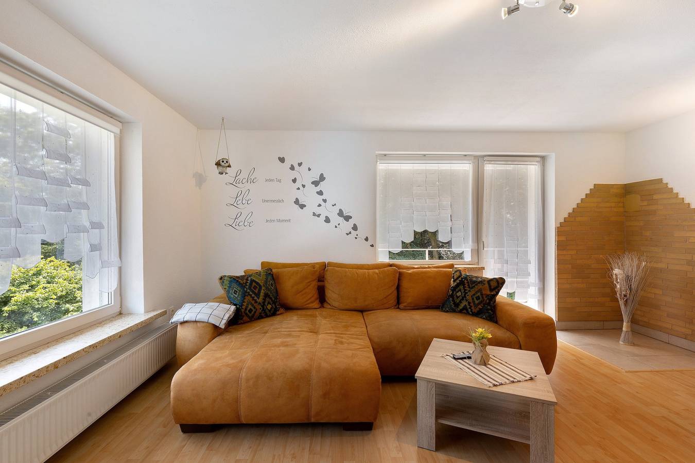 Apartamento entero, Apartamento 'Ferienwohnung Direkt Am Wald 6 P' con vistas a la montaña, balcón y Wi-Fi in Bad Sachsa, Harzvorland