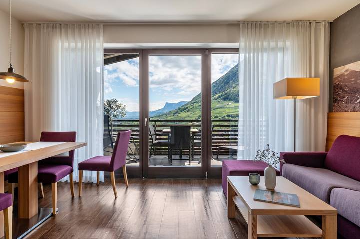 Hel lägenhet, Apartment 'Alagundis  Aurum Ii' with Mountain View, Shared Pool and Wi-Fi in Algund, Texel Group