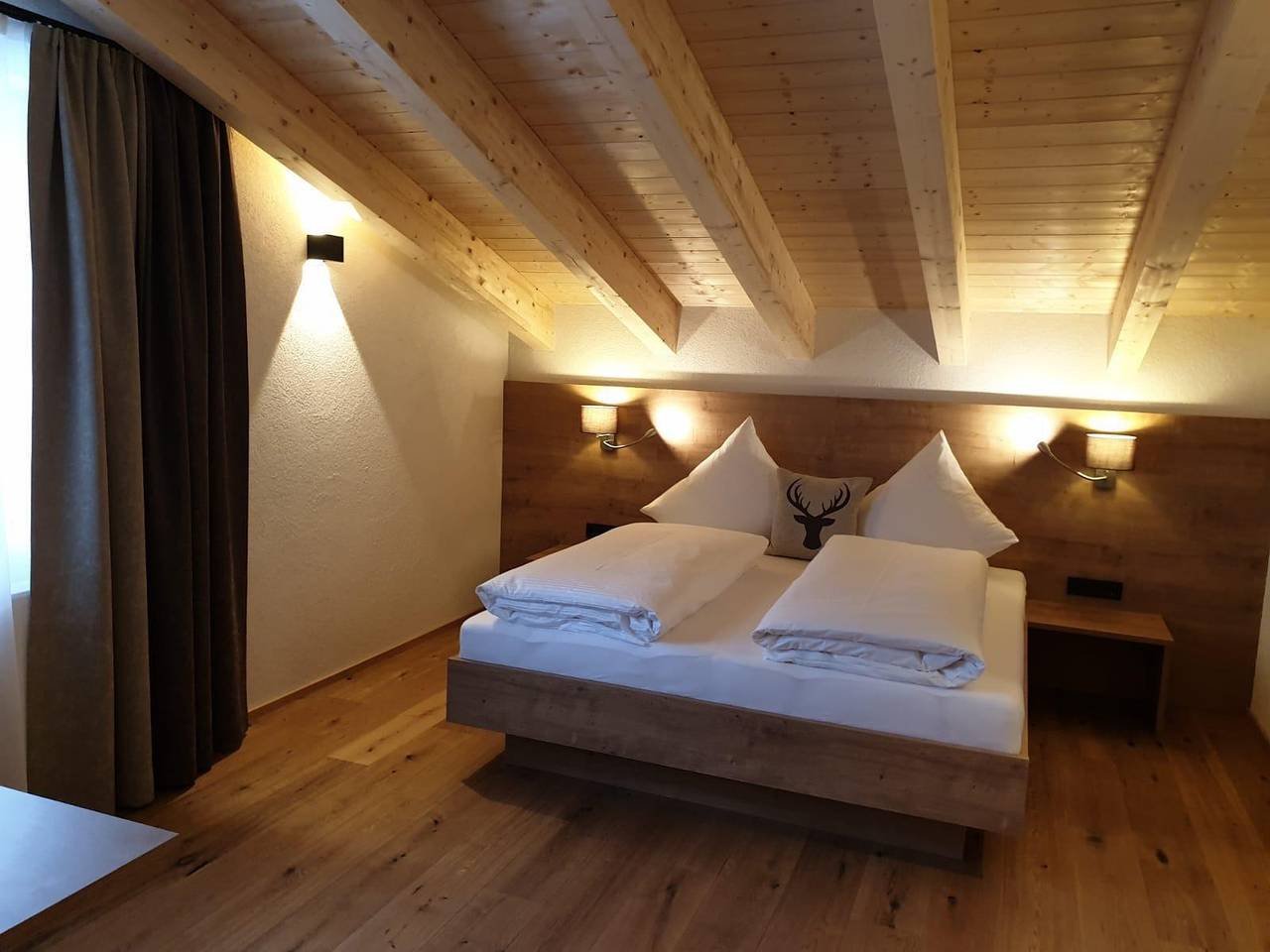 Doppelzimmer, Deluxe, ohne B., Kurzaufenthalt in Steeg, Allgäuer Alpen (Österreich)