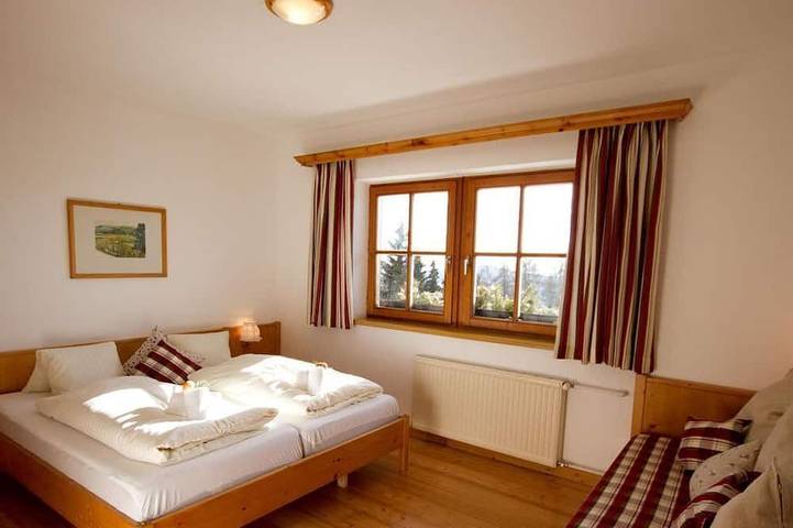 Apartmenthotel für 5 Personen, mit Sauna und Garten sowie Whirlpool, mit Haustier - 1