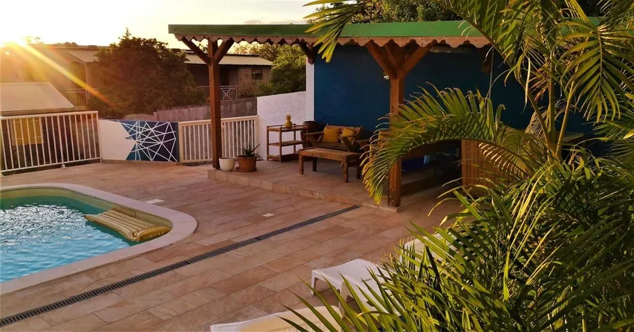 Parc de vacances pour 4 personnes, avec piscine et balcon - 1