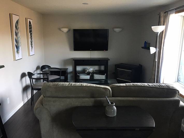 Holiday rental for 4 people, with terrace and sauna as well as garden and hot tub in British Columbia