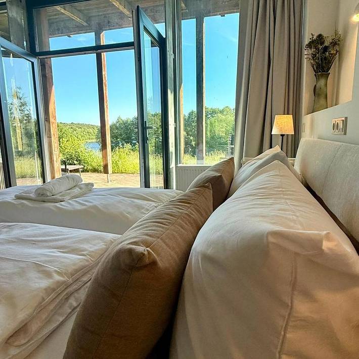 Ferienwohnung für 3 Personen, mit Balkon und Terrasse sowie Garten und Seeblick in Angermünde - 2