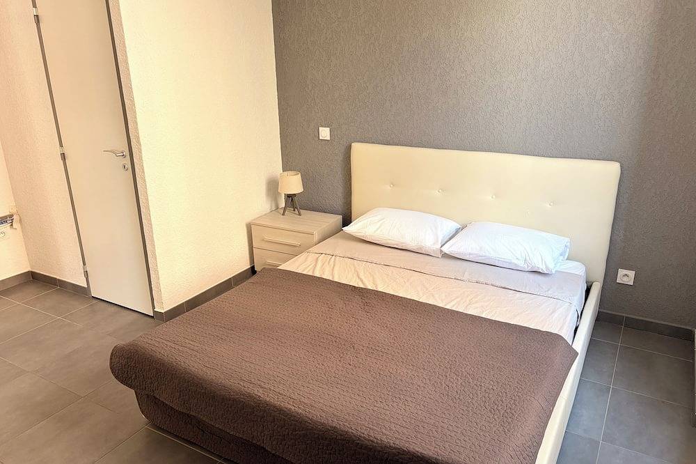 Appartamento intero, Apartment T2 Corte center in Corte Francia, Parco naturale regionale della Corsica