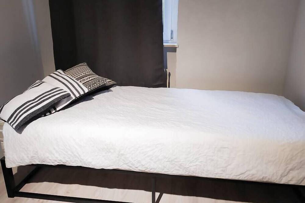 Ganze Wohnung, Living in History: Old School - \"The Miss\" in Bitburg, Eifelkreis Bitburg-Prüm