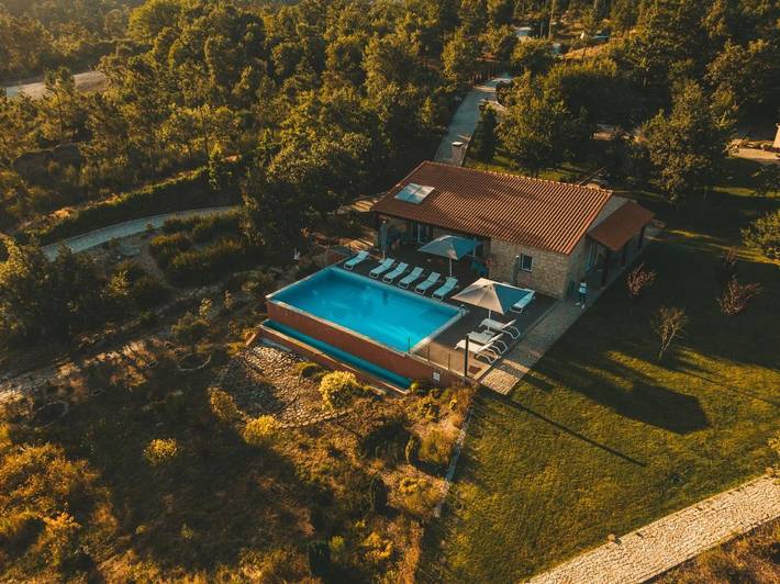 Gîte pour 4 personnes, avec sauna et jardin ainsi que piscine et terrasse, animaux acceptés dans Sernancelhe - 4