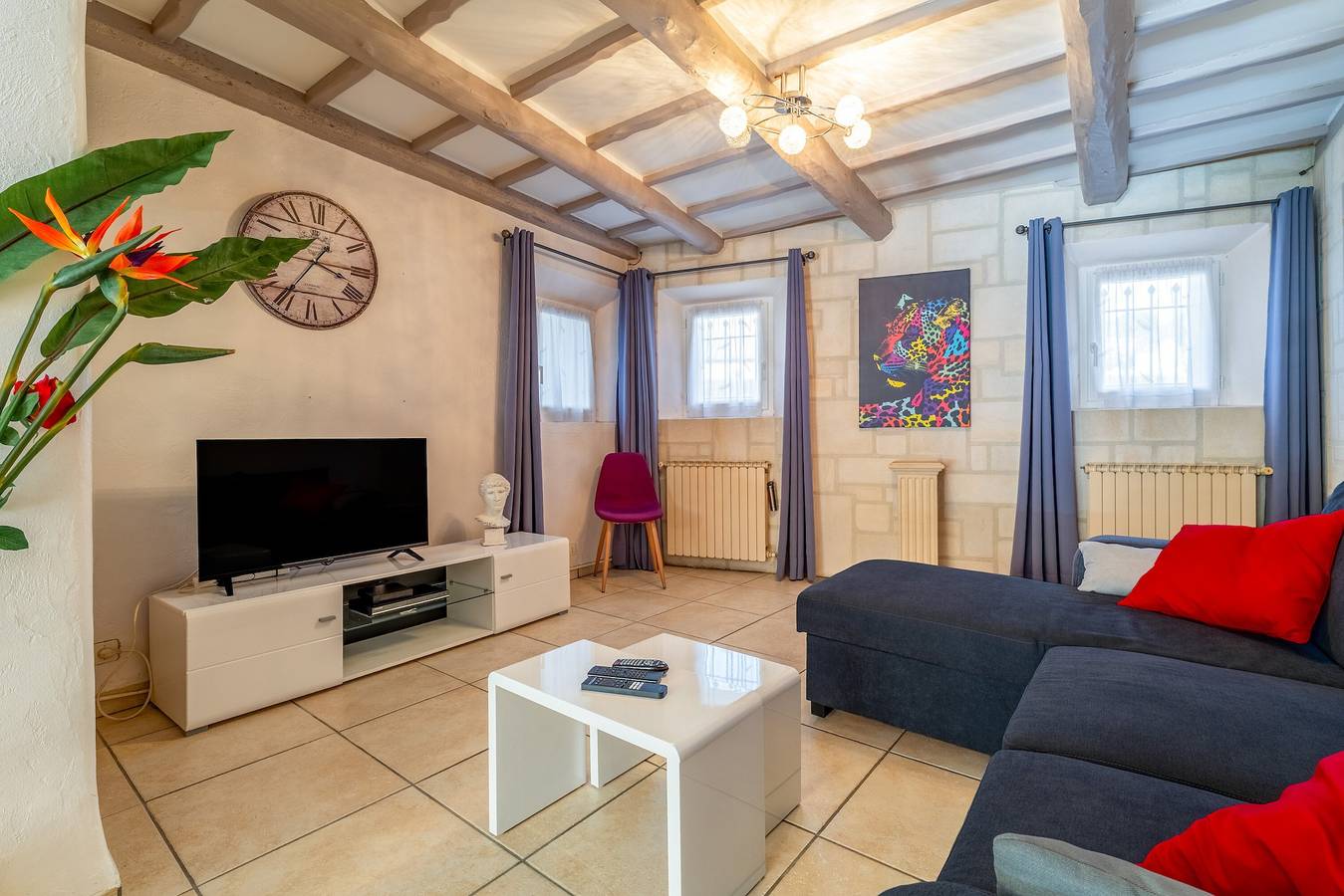 Maison de vacances 'Lucciano Village House, 6 couchages' avec piscine privée, Wi-Fi et climatisation in Mondragon, Vaucluse