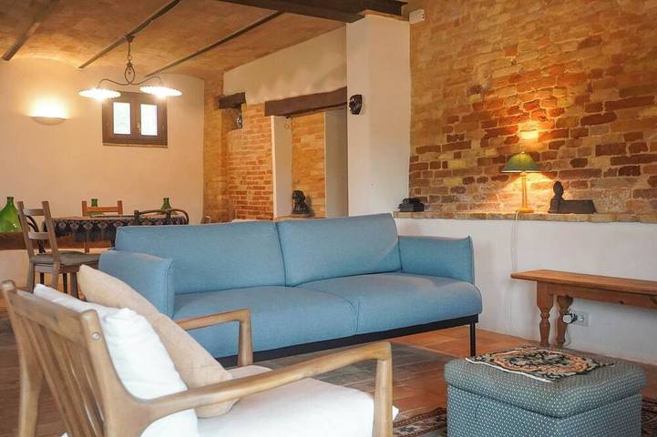 Splendida casa colonica restaurata, bagno privato, ogni comodità, grande piscina in Montegiorgio, Provincia di Fermo