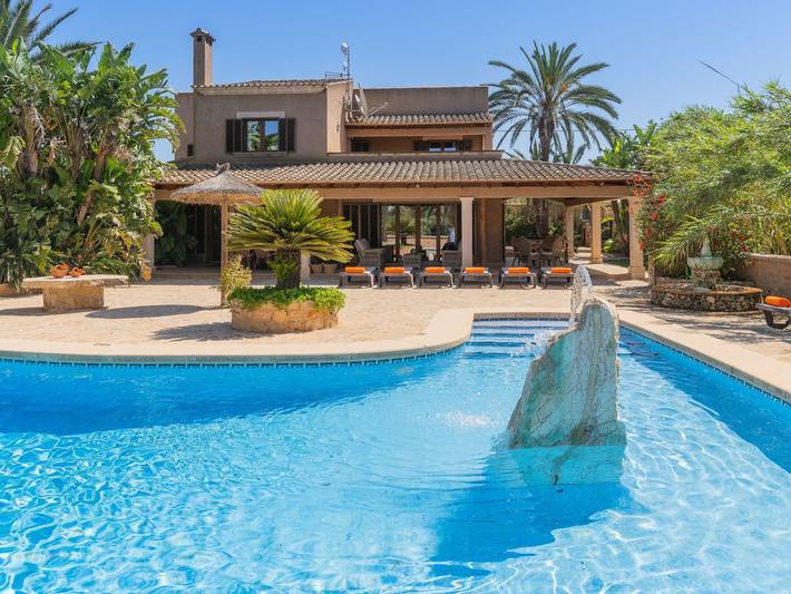 Finca für 8 Personen, mit Balkon und Pool sowie Garten in Calonge (Mallorca)