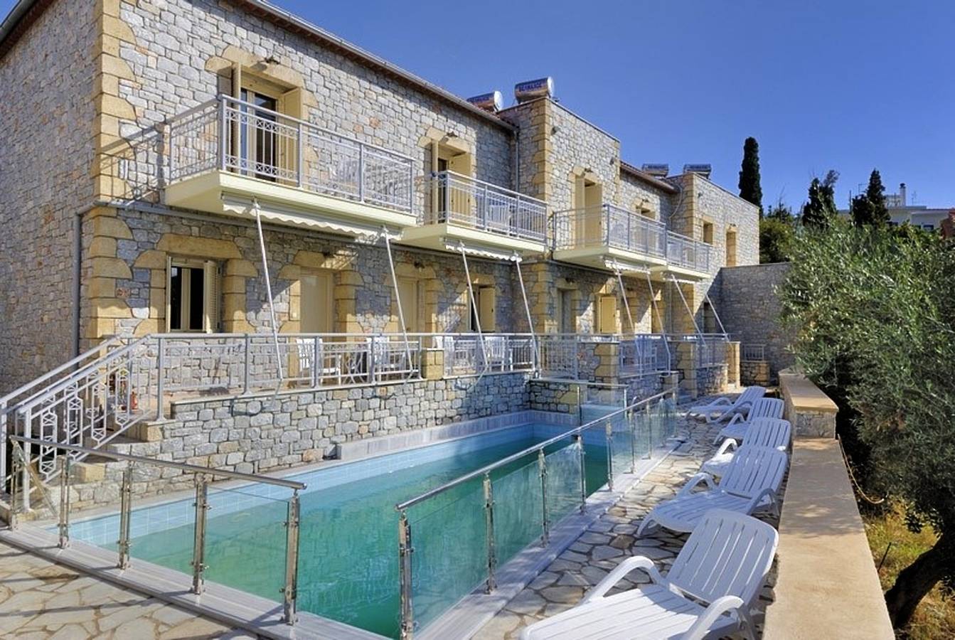 Entire apartment, Manoleas Villas - Apartment 6 in Stoupa, Messenia region