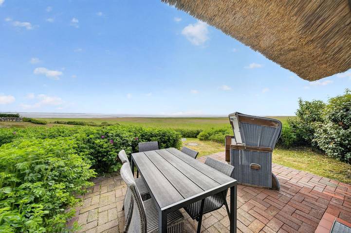Ganze Wohnung, Ferienwohnung unter Reet mit atemberaubenden Blick auf das Wattenmeer in Rantum, Sylt (Gemeinde)