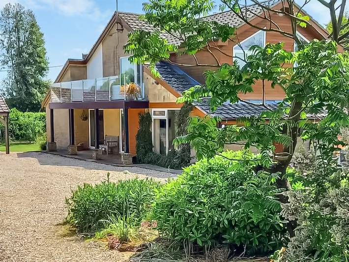 Glamping for 2 people, with garden in Somerset