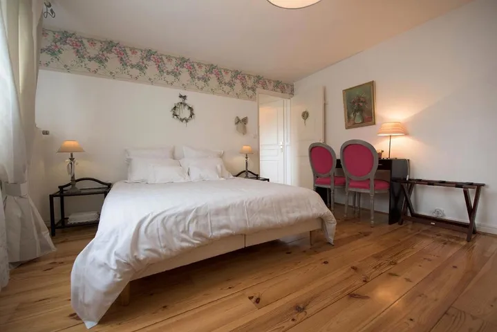 Alojamiento y desayuno para 2 personas, con jardín y vistas - 1