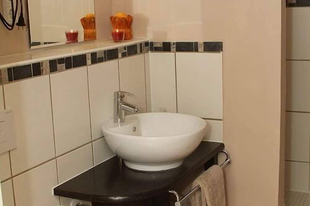 Ganze Wohnung, Gemütliche Apartments laden zum Erholen und Geniessen ein, Hunde sind willkommen in Glien, Ruppiner Seenland