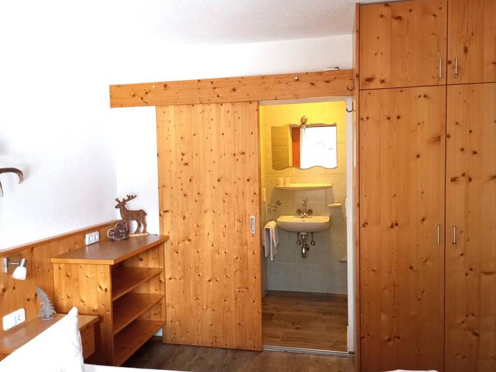 Apartamento entero, Apartamento de vacaciones para 4 personas con jardín in Tobadill, Bezirk Landeck