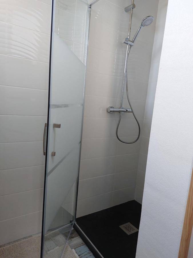 Location de vacances pour 6 personnes, avec terrasse et jardin à Saint-Laurent-sur-Mer - 2