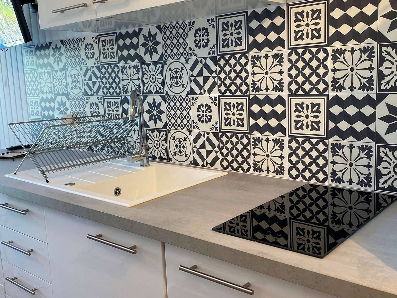 Ganzes Studio, Gemütliches Studio mit Balkon, Aufzug, Wlan und moderner Ausstattung in Balaruc-les-Bains in Balaruc-les-Bains, Côte d'Améthyste