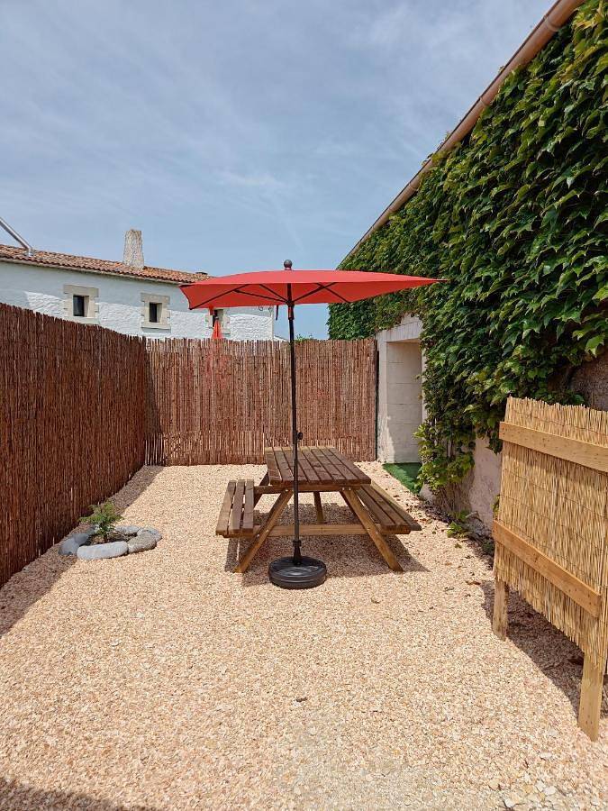 Gîte pour 3 personnes, avec jardin et terrasse à Arvert - 3