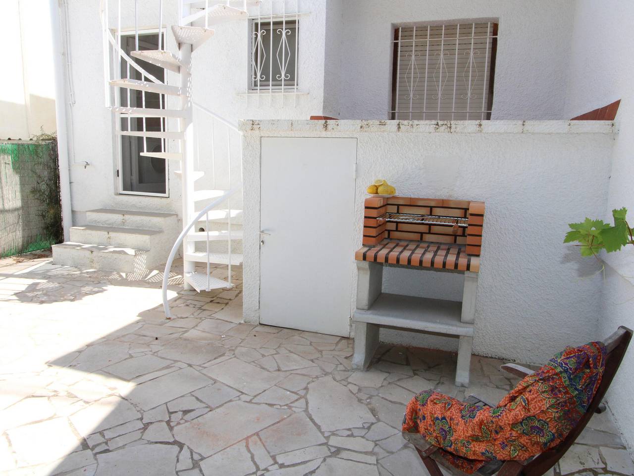 Vacaciones perfectas cerca del mar: piscina privada, mascotas bienvenidas y playa para perros. in Riumar, Delta del Ebro