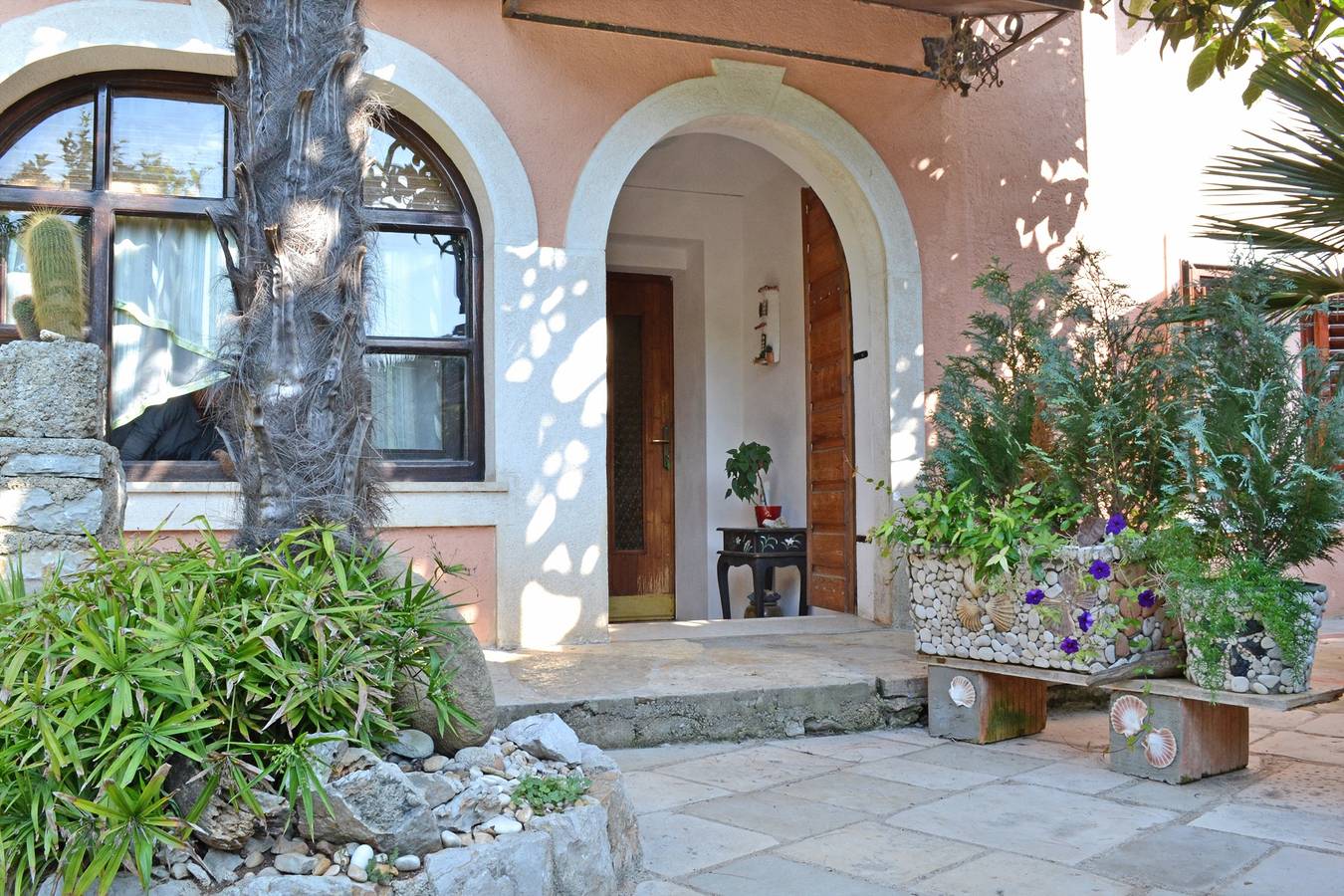 Ganze Wohnung, 1-Zimmer-Ferienwohnung mit Terrasse Veli Losinj, Losinj A-8029-b in Veli Losinj, Kvarner Inseln