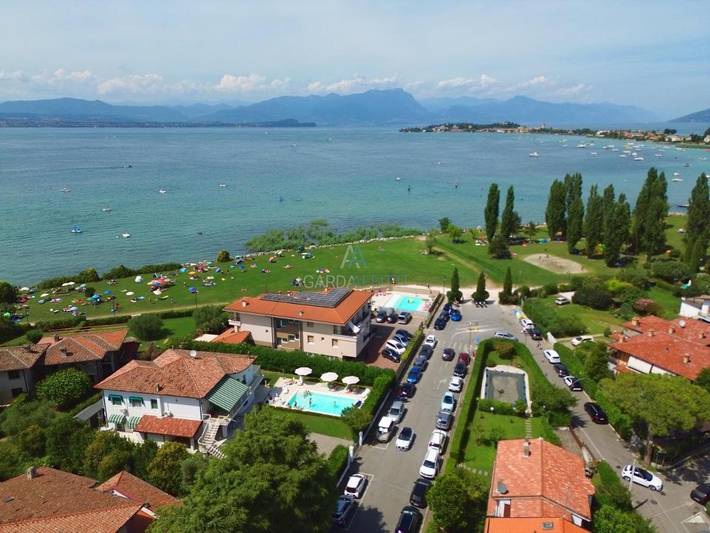 Villa pour 6 personnes, avec jacuzzi et jardin à Sirmione - 2