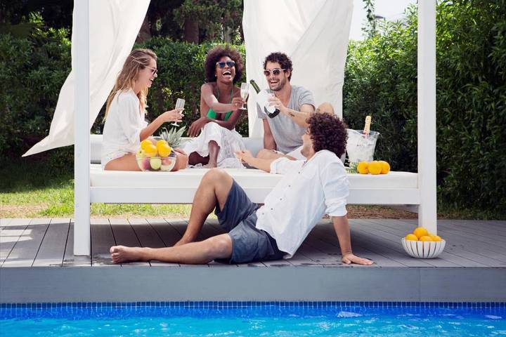 Ferienhaus für 4 Personen, mit Balkon und Terrasse sowie Garten und Pool am Playa d'en Bossa - 2