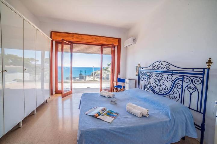 Giulia Apartment 2 Sea View, Santa Cesarea Terme, Italy in Santa Cesarea Terme, Provincia de Lecce