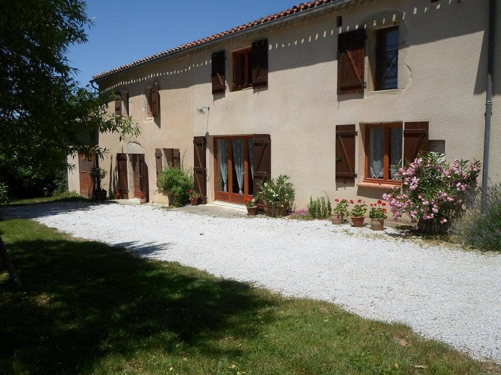Chambres d'hôtes d'En Jouti - Chambre Midi in Avignonet-Lauragais, Lauragais