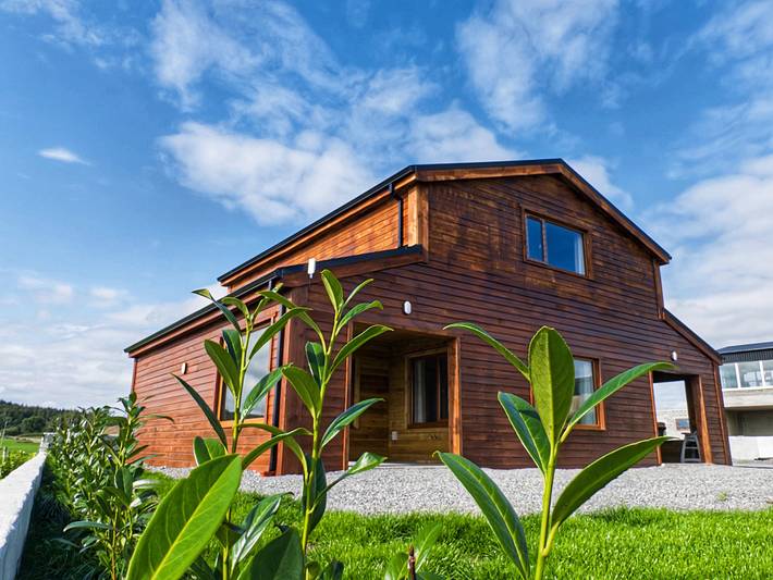 Lodge for 8 people, with garden, with pets in County Fermanagh