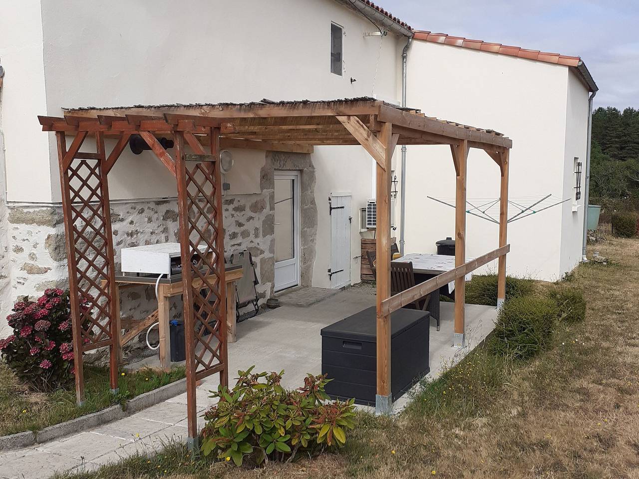 Charmant Gîte à Beaufou avec Terrasse Privée in Beaufou, Vallée de la Loire