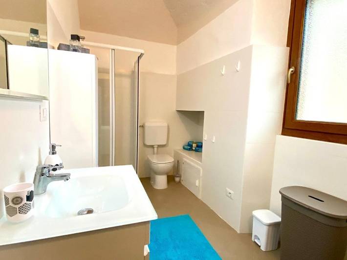 Gîte pour 3 personnes, avec vue sur le lac ainsi que vue et balcon à Lenno - 2