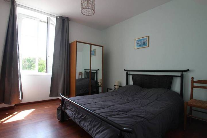Gîte pour 6 personnes, avec piscine et jardin à Brécey - 4