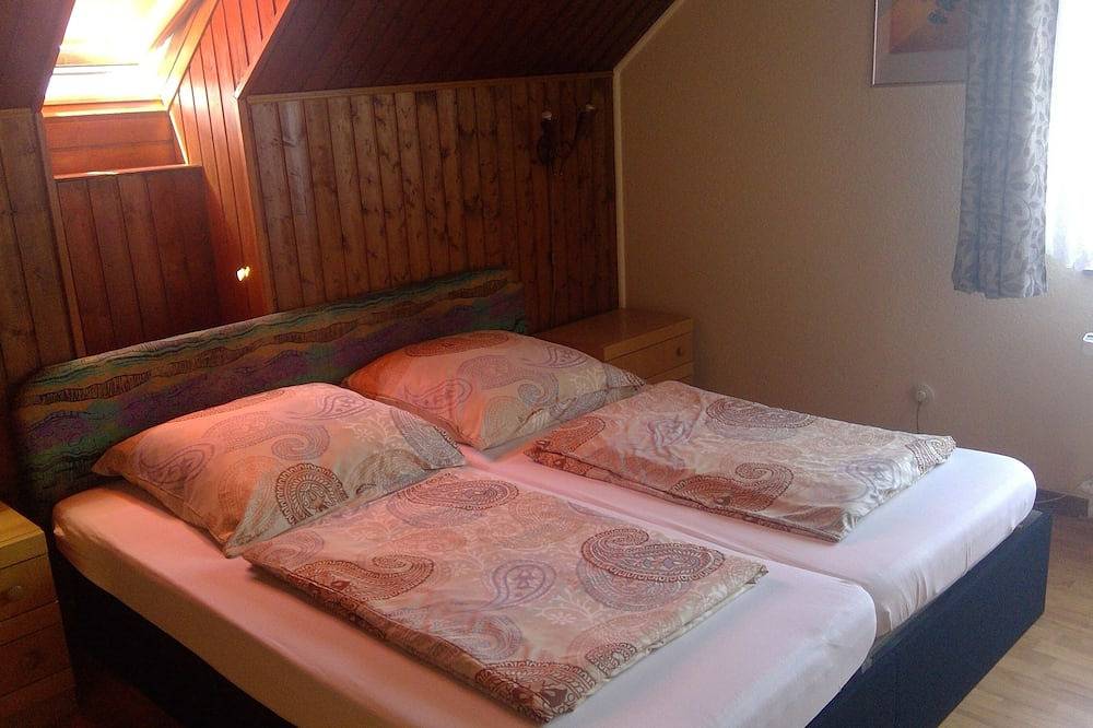 Ganze Wohnung, Apartment  (7 km von A 7) in Büdelsdorf, Schleswig-Holstein