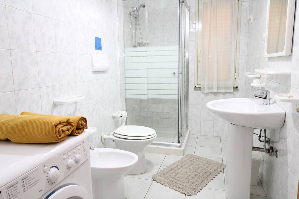 Entire apartment, Apartment in front of the beach in La Caletta, Siniscola