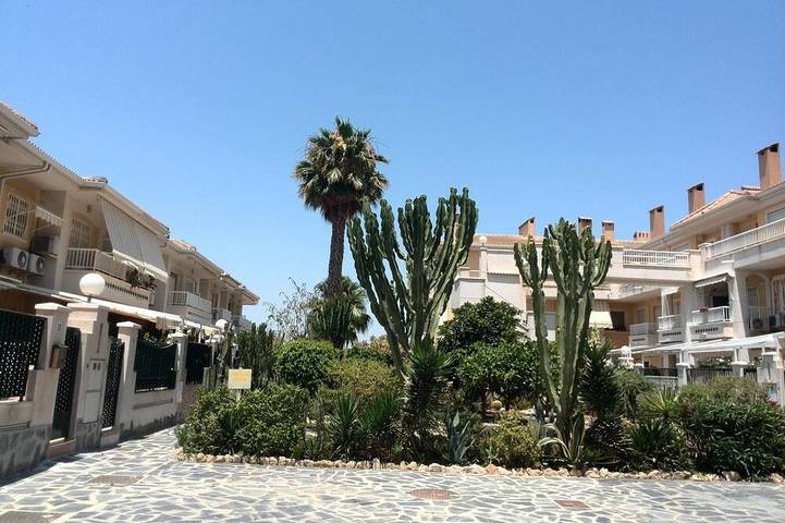 Holiday home for 4 people, with garden and balcony - 1