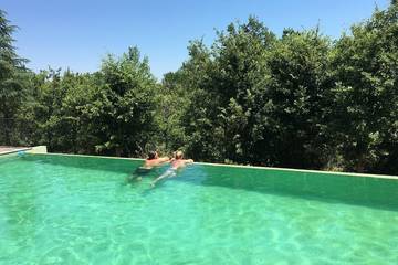 Maison d’hôte pour 3 personnes, avec jacuzzi ainsi que jardin et piscine à Saint-Maximin-la-Sainte-Baume
