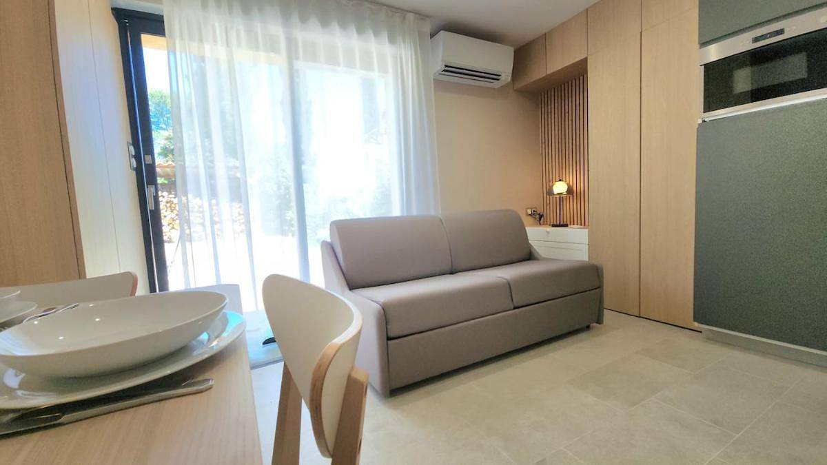 Appartement entier, Studio du Soleil in Le Val, Région de Brignoles