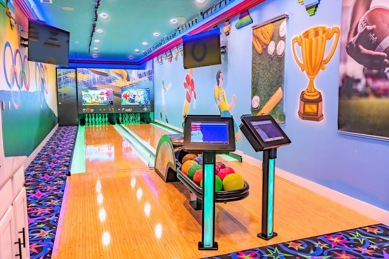 Sports Bowling Home, Orlando Mansion 6229 in Kissimmee, Osceola County