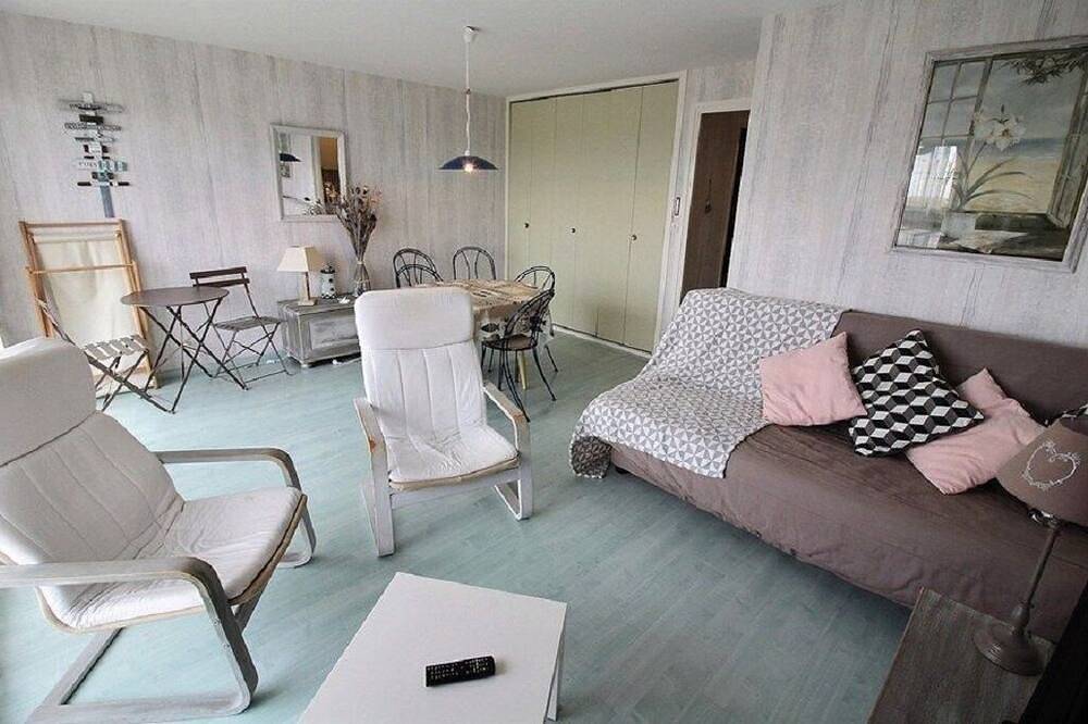Entire apartment, Residence facing the port in Le Crotoy, Abbeville region