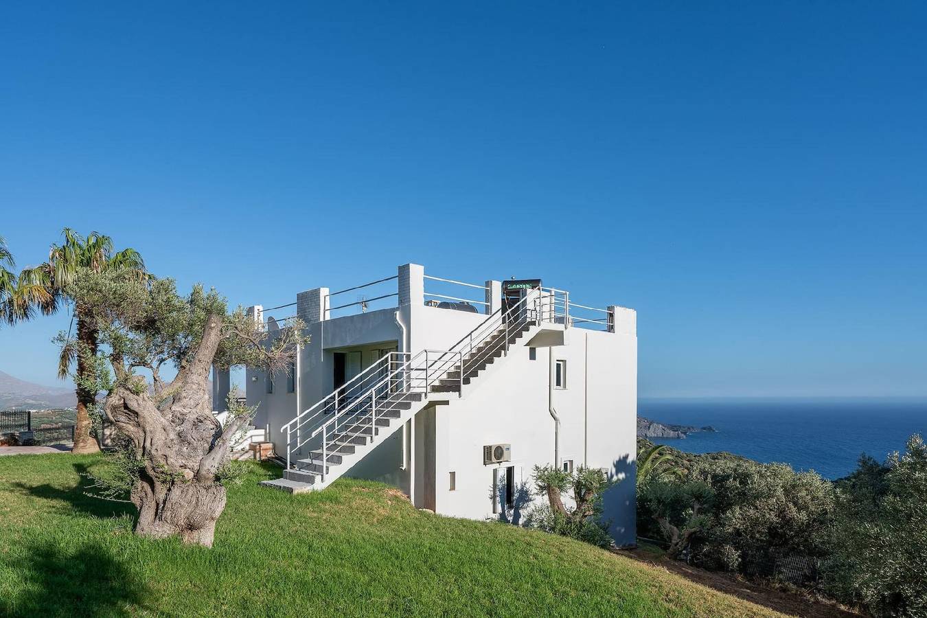 Holiday house with private pool for 10 persons approx. 217 qm in Sellía, Crete (West Crete) in Rethymno region