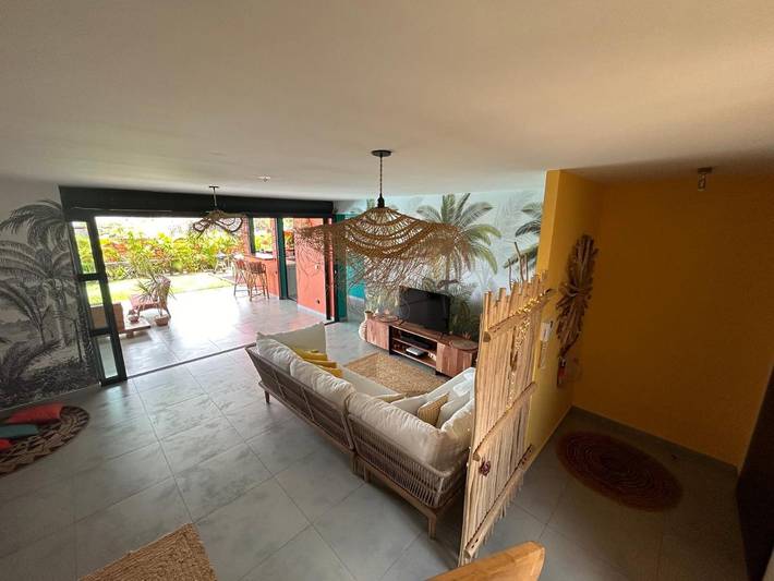 Location de vacances pour 6 personnes, avec jardin ainsi que piscine et vue à Les Trois-Bassins - 2