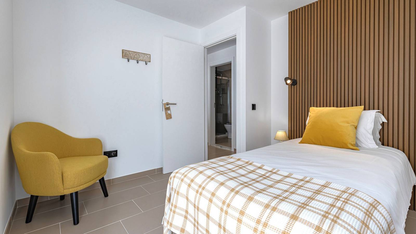 Apartamento inteiro, Amazing 3Bdr Duplex in Lisbon by Lovelystay in Lumiar, Costa de Lisboa