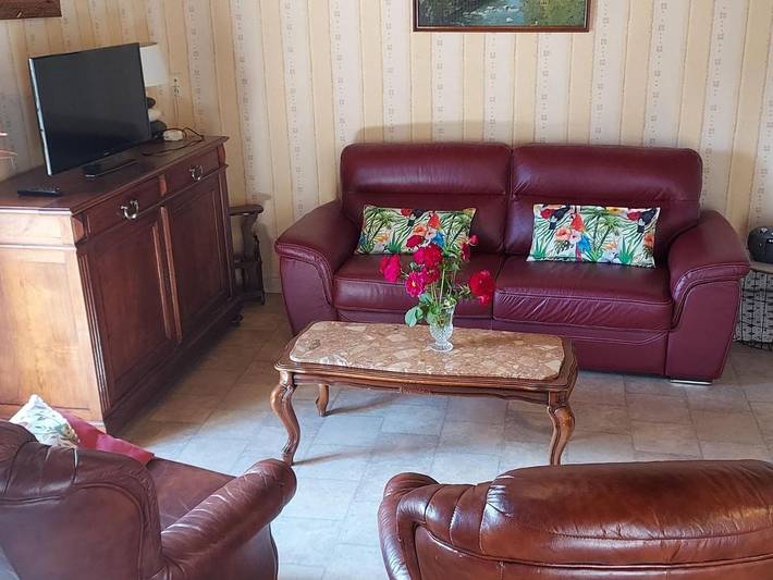 Location de vacances pour 6 personnes, avec terrasse, animaux acceptés à Recoules-Prévinquières - 4