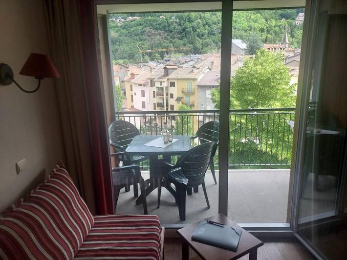 Gîte pour 4 personnes, avec Balcon et Jardin ainsi que Piscine et Vue dans Thermes Le Modele Le Teich - 3