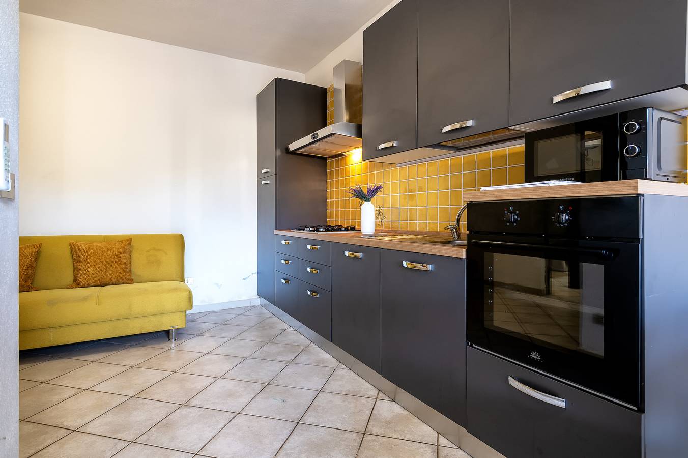 Hel lägenhet, Apartment 'Nel Borgo Pt Sx' with Wi-Fi and Air Conditioning in Trinità d'Agultu e Vignola, Olbia-Tempio